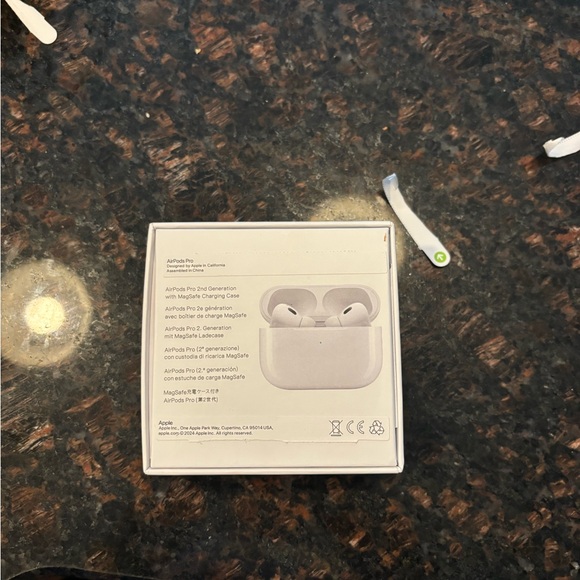 AirPods Pro 2nd gen - Picture 4 of 8